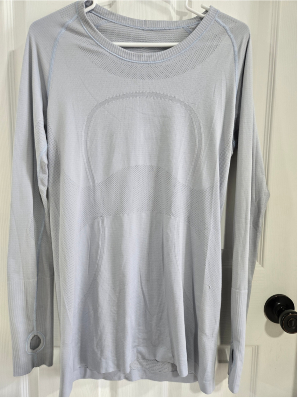 Women's Lululemon Swifly Long Sleeve Seamless Top Size 12 Light Blue/grey